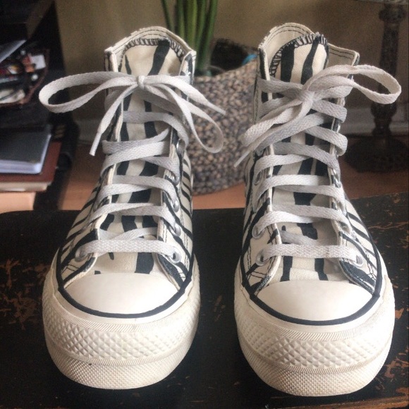 Platform Zebra Print High-Top Converse - Picture 2 of 5
